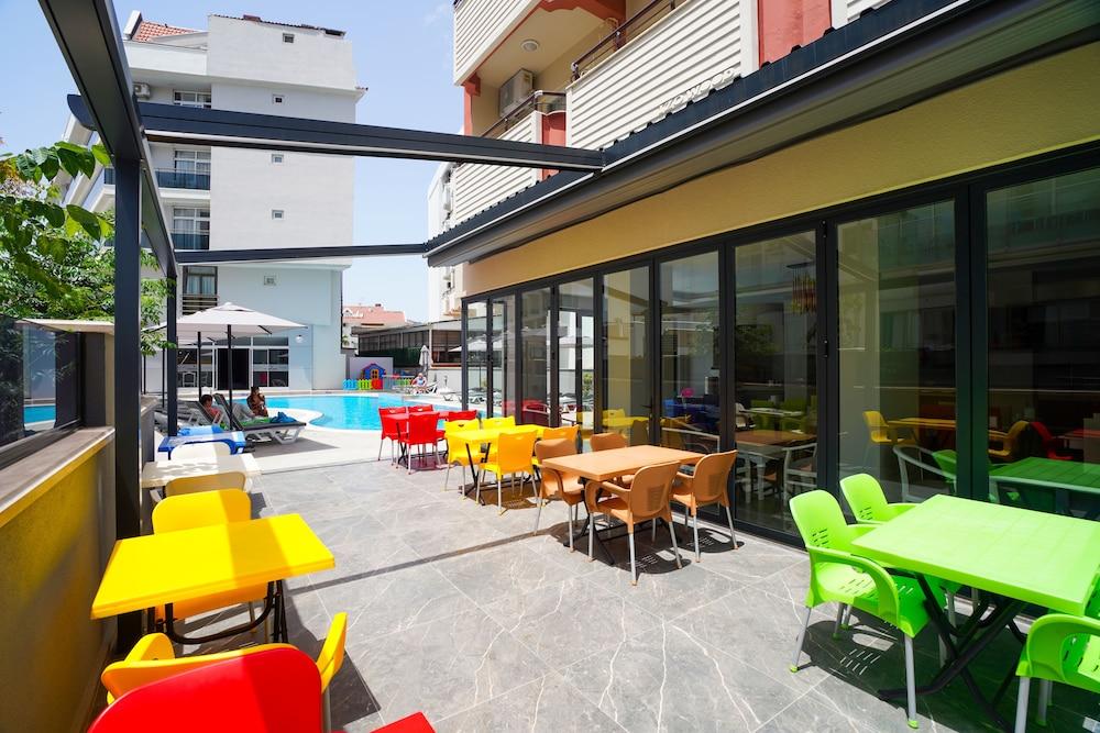 Seren Sari Hotel Marmaris Eksteriør billede